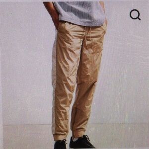 Urban Outfitters UO Men’s Side Tape Zippered Windbreaker Pants